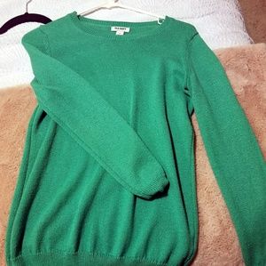 Green old navy sweater